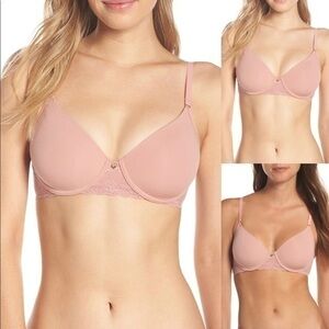 ✨ Natori
Bliss Perfection Underwire
Contour Bra 32 D